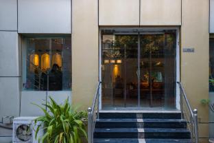 hotel emperor palms at karol bagh