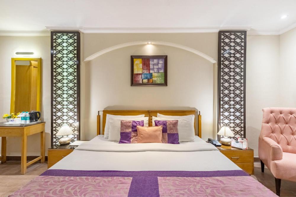 hotel emperor palms at karol bagh