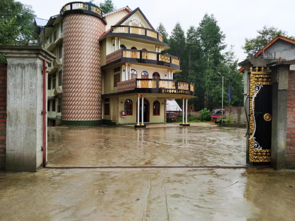 ziro palace inn