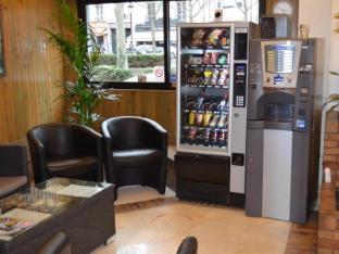 Hotel Beauquartier Montmartre.,67 Boulevard De Clichy,3 star