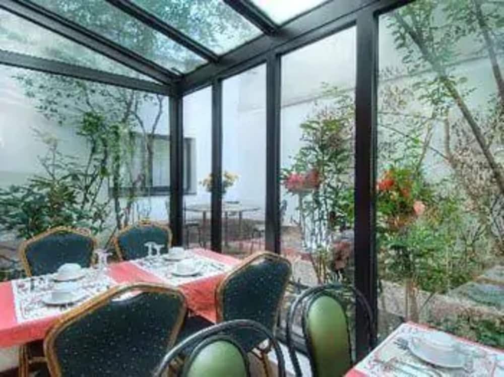 hotel beauquartier montmartre
