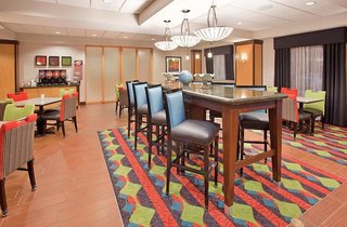 hampton inn norfolk