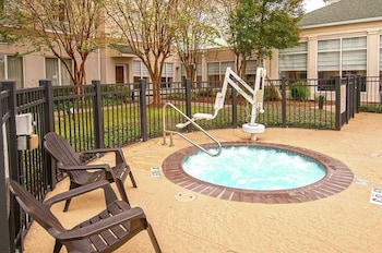 wyndham garden new orleans airport