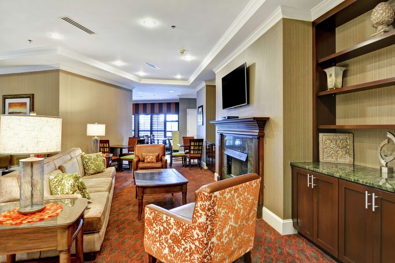 hampton inn charleston north