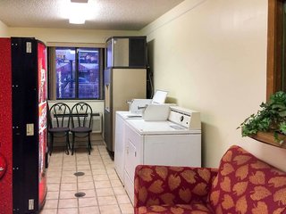 Econo Lodge Norwalk,Norwalk>>Huron,2 star