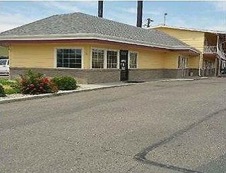 Super 8 By Wyndham Ontario,Ontario>>Malheur County,2 star
