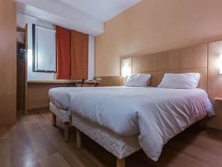 Ibis Oran Les Falaises,Hai Seddikia>>Oran,3 star