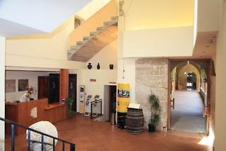 Monestir De Les Avellanes,Os De Balaguer>>Lleida,3 star