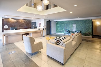 holiday inn hotel and suites osoyoos by ihg