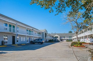 motel 6 bay saint louis ms