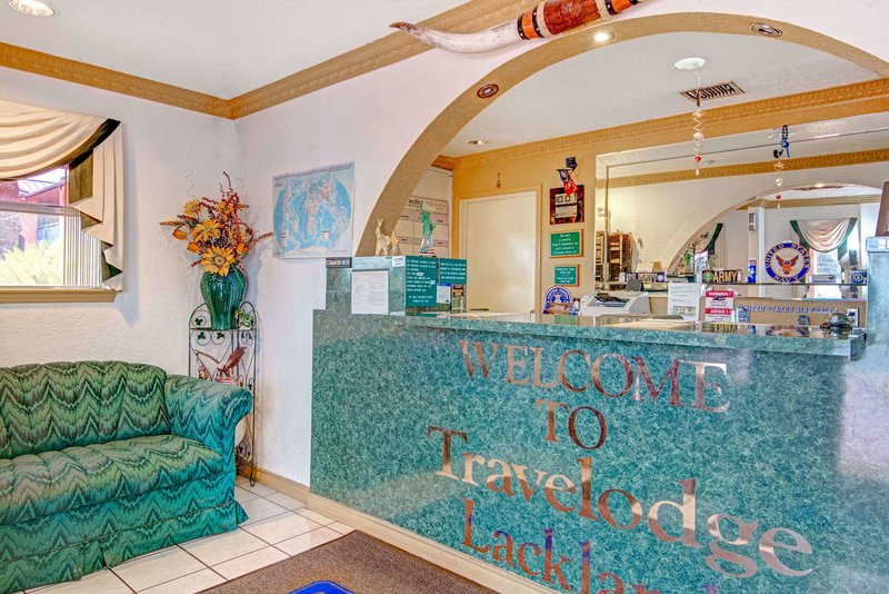 econo lodge inn and suites near lackland afb