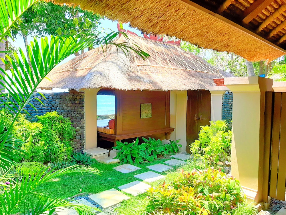 mimpi resort tulamben