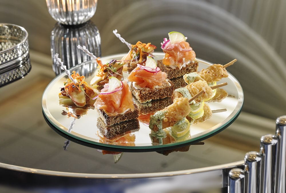 tullamore court hotel