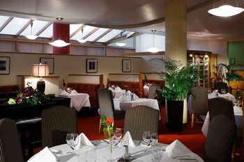 tullamore court hotel