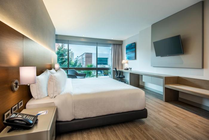 hotel holiday inn express bogota by ihg