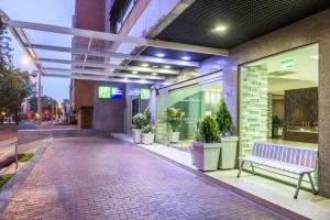 hotel holiday inn express bogota by ihg