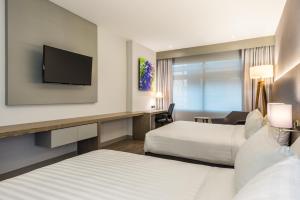 hotel holiday inn express bogota by ihg
