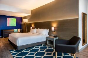 hotel holiday inn express bogota by ihg