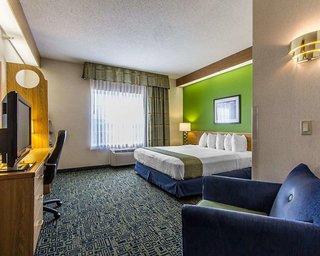 Revel Hotel Des Moines Urbandale, Tapestry Collection By Hilton,Near Living History Farms,5 star