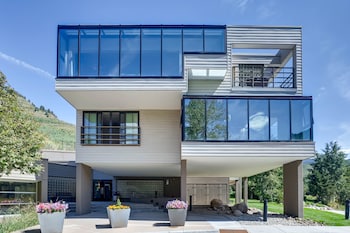 simba run condos 2bed 2bath