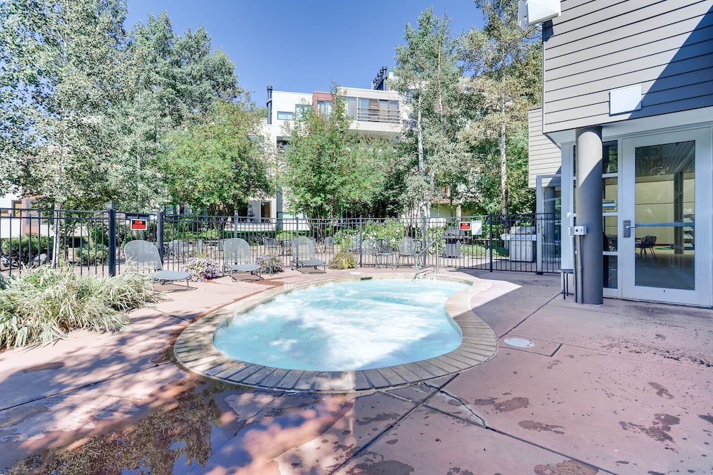 simba run condos 2bed 2bath