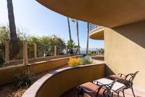 pacific terrace hotel