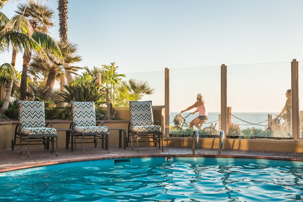 pacific terrace hotel