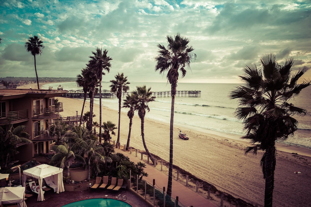 pacific terrace hotel