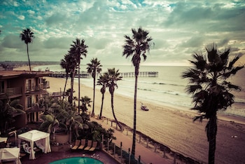 pacific terrace hotel