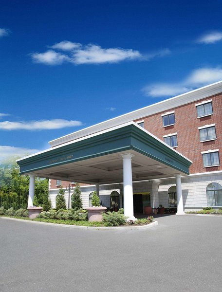 Hampton Inn & Suites Rockville Centre