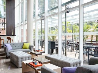 all seasons jakarta thamrin