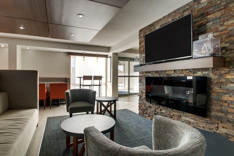 holiday inn express and suites wapakoneta by ihg
