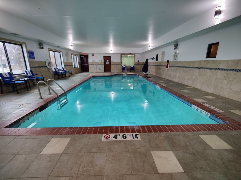 holiday inn express waterloo cedar falls an ihg hotel