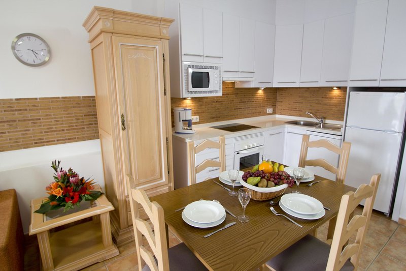 royal sunset beach club