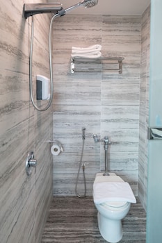 butternut tree hotel