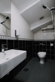 butternut tree hotel