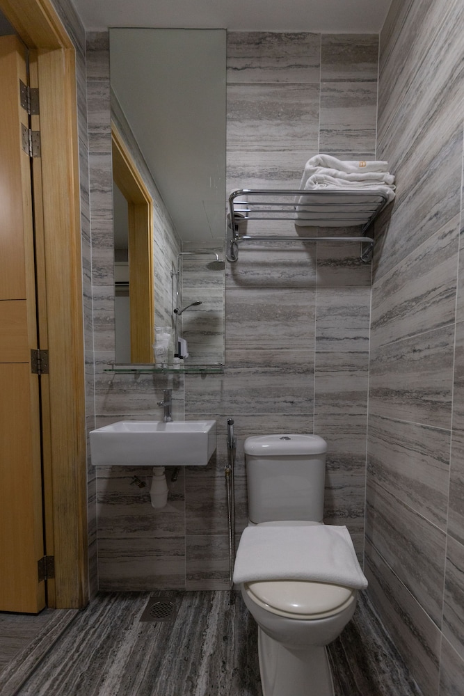 butternut tree hotel