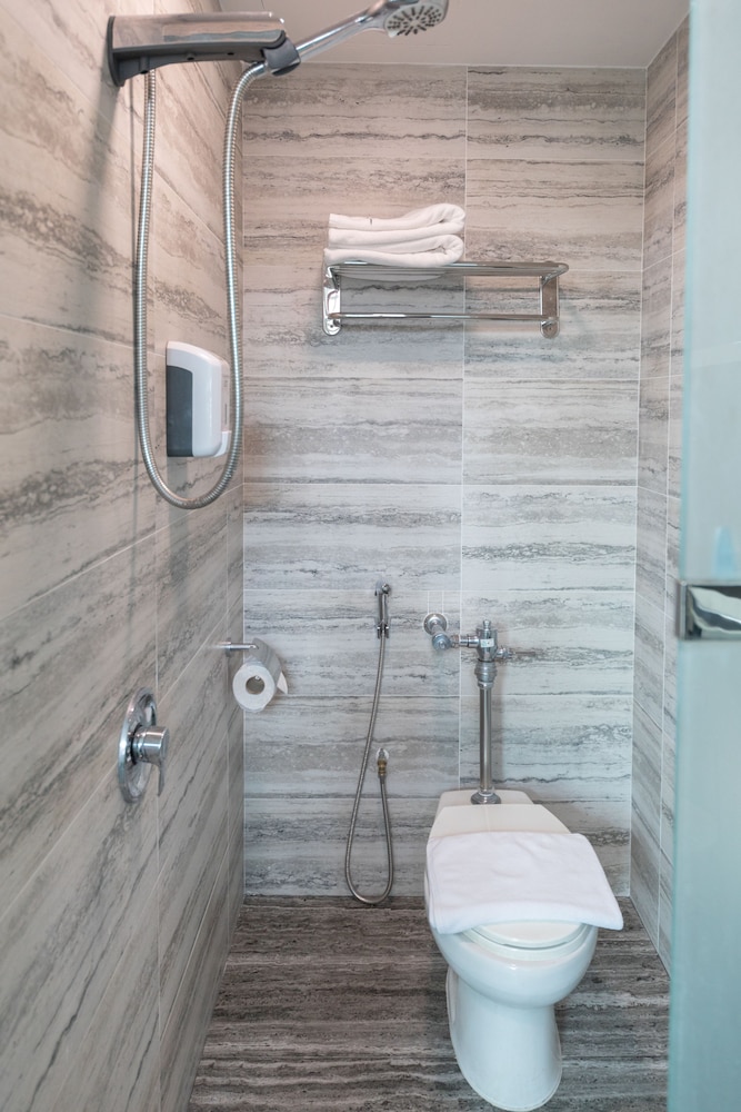 butternut tree hotel