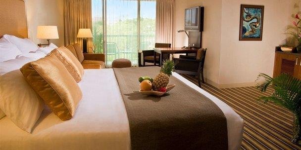 maui coast hotel