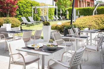 Enjoy Garda Hotel,Lake Garda>>Castelnuovo Del Garda,4 star
