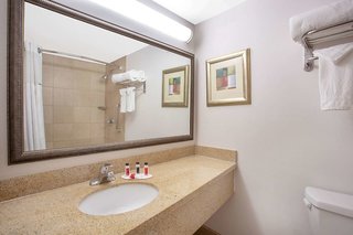 ramada by wyndham phoenix midtown