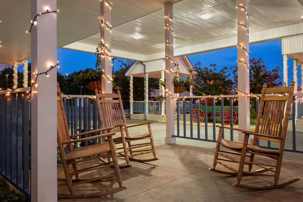 ramada by wyndham pigeon forge north