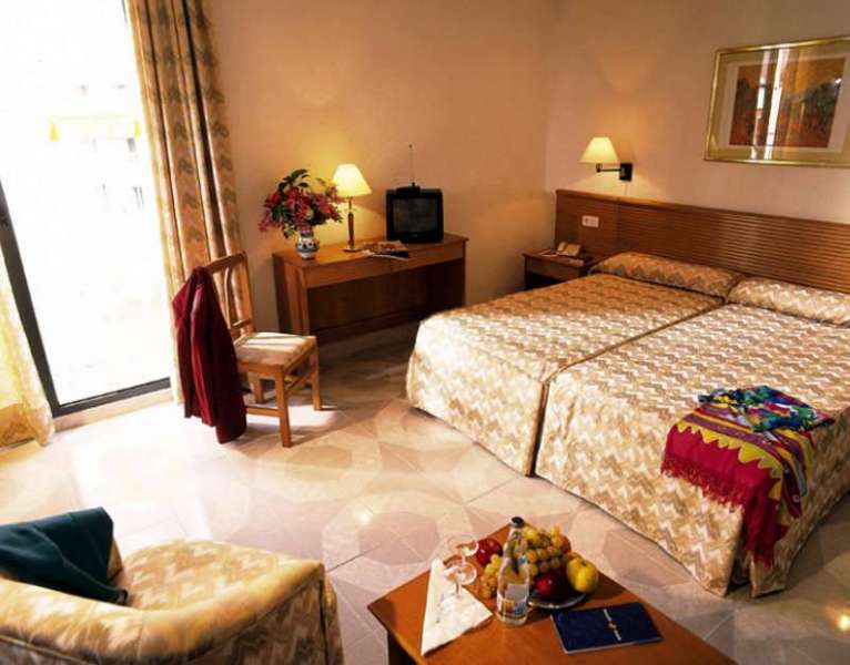 hotel servigroup pueblo benidorm