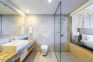 Rendezvous Hotel Perth Scarborough,Perth>>Glendalough,5 star