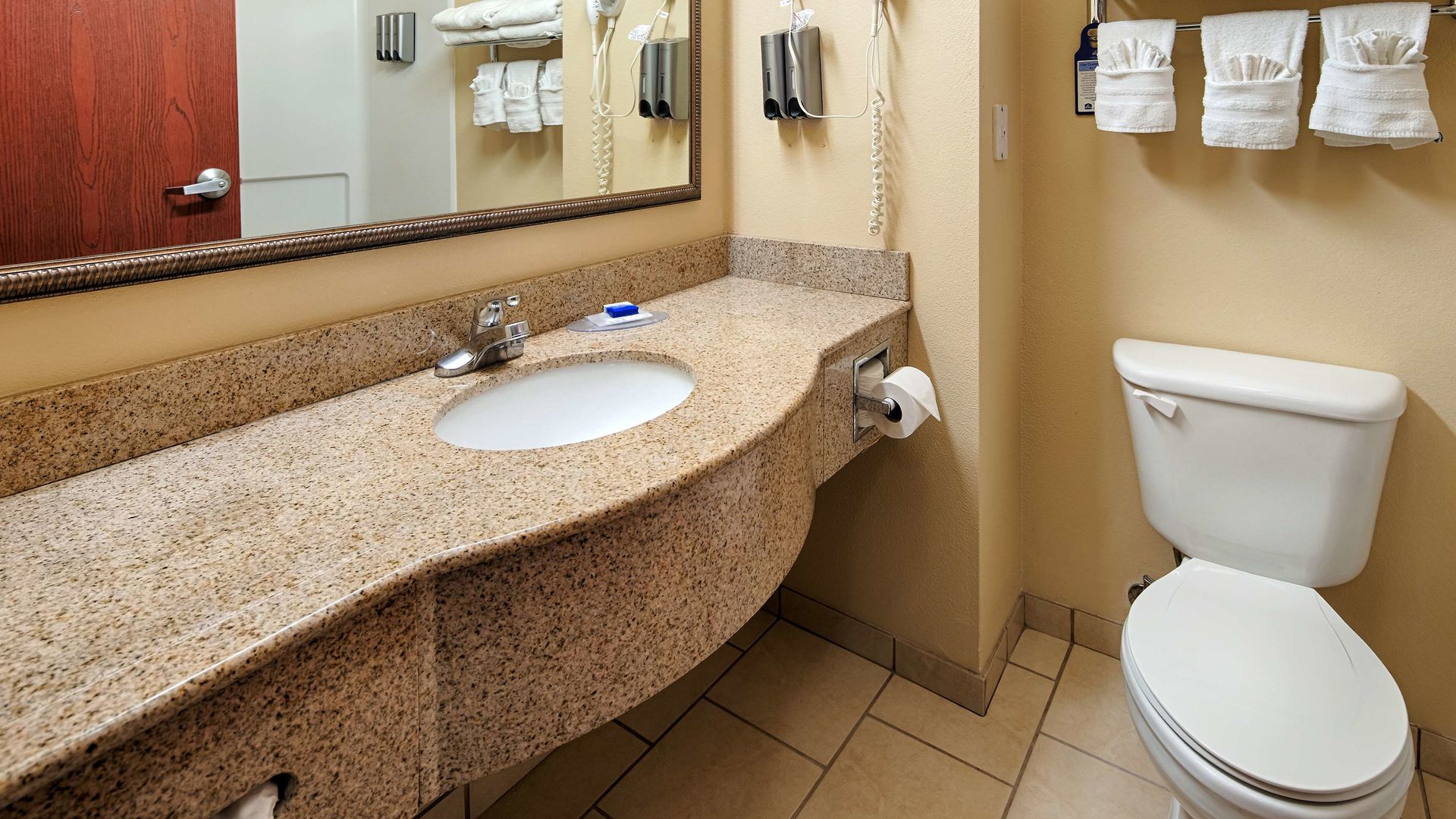 best western plus lake dallas inn and suites