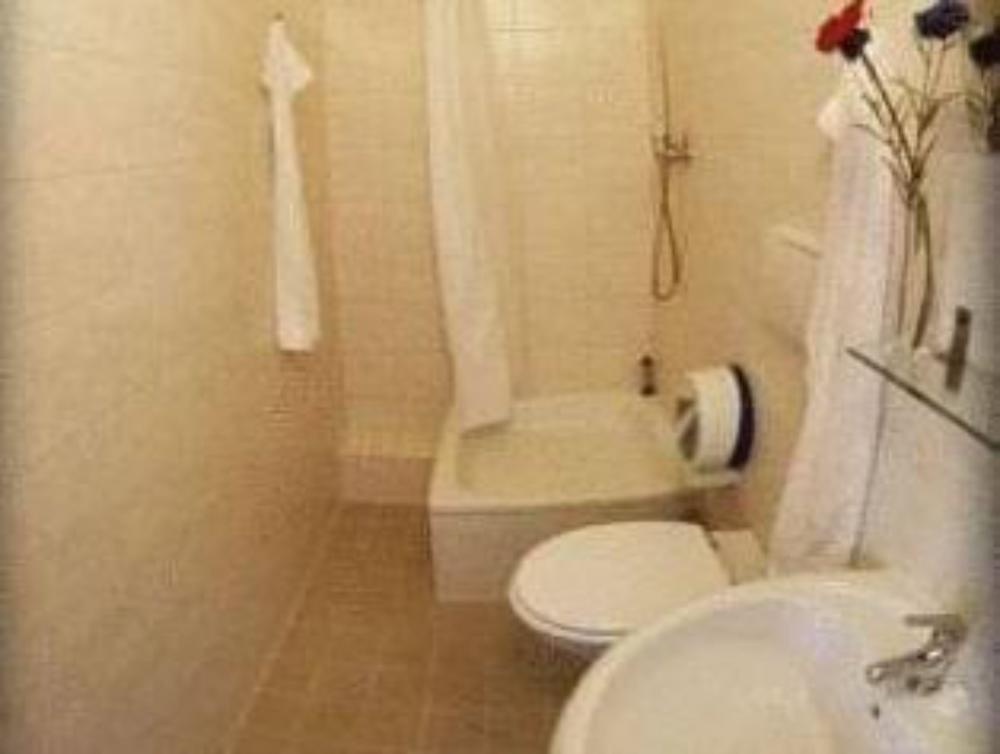 metropol hostel berlin