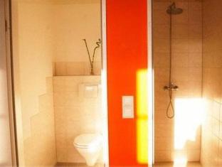 metropol hostel berlin