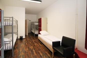 metropol hostel berlin
