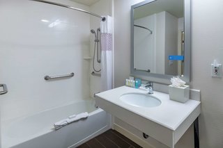 hampton inn salt lake city central