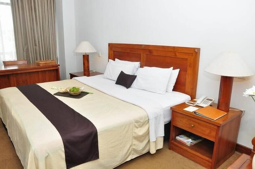 mesra business and resort hotel